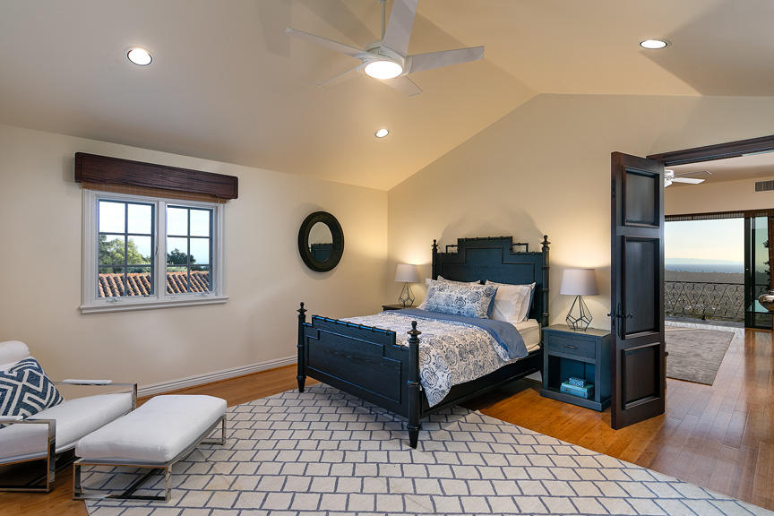 2029 Las Tunas Road Santa Barbara, CA 93103 - Photo 20 of 24 Upstairs Guest Suite