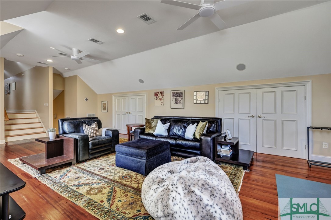 4 Hibernia Road Savannah, GA 31411 - Photo 20 of 48 Bonus Room with Lots of Windows and Storage