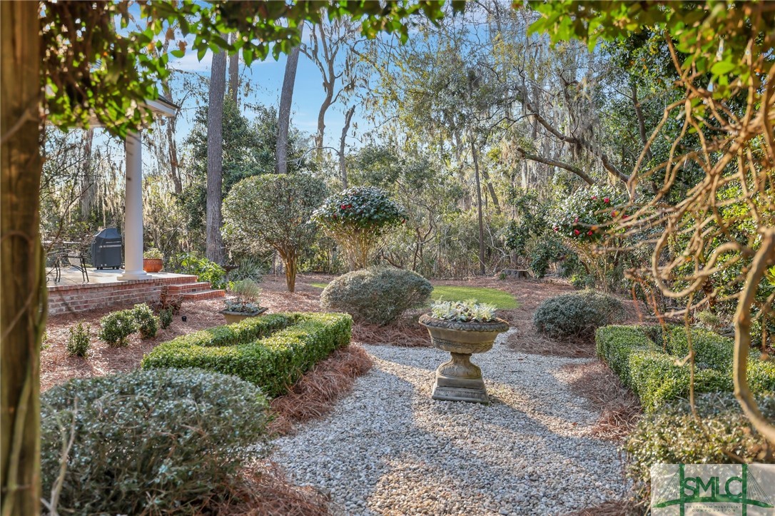 4 Hibernia Road Savannah, GA 31411 - Photo 41 of 48 Side English Garden