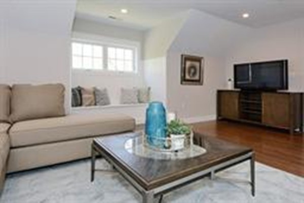 17 Oregon Road, Unit 1 Southborough, MA 01772 - Photo 19 of 25 Gallery Image 19