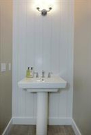 17 Oregon Road, Unit 1 Southborough, MA 01772 - Photo 8 of 25 Gallery Image 8
