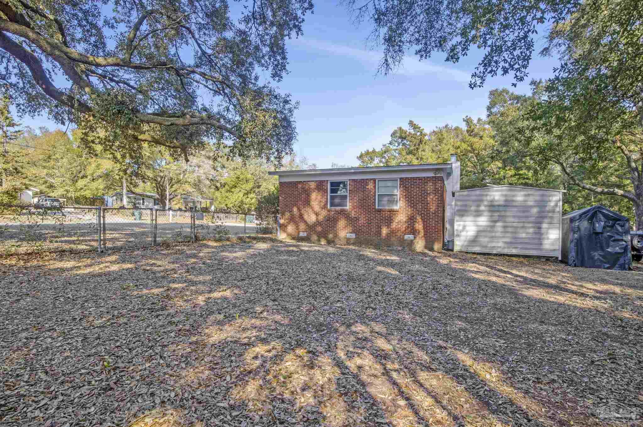 6589 Cedar Street Milton, FL 32570 - Photo 10 of 42