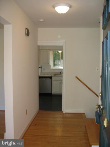 2408 North Rockingham Street Arlington, VA 22207 - Photo 2 of 18 Interior (General)