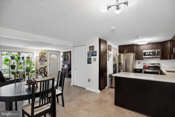 $389,900 | 9696 Meadowview Drive, Newburg, MD 20664