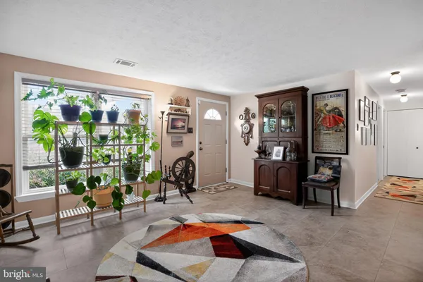 $389,900 | 9696 Meadowview Drive, Newburg, MD 20664
