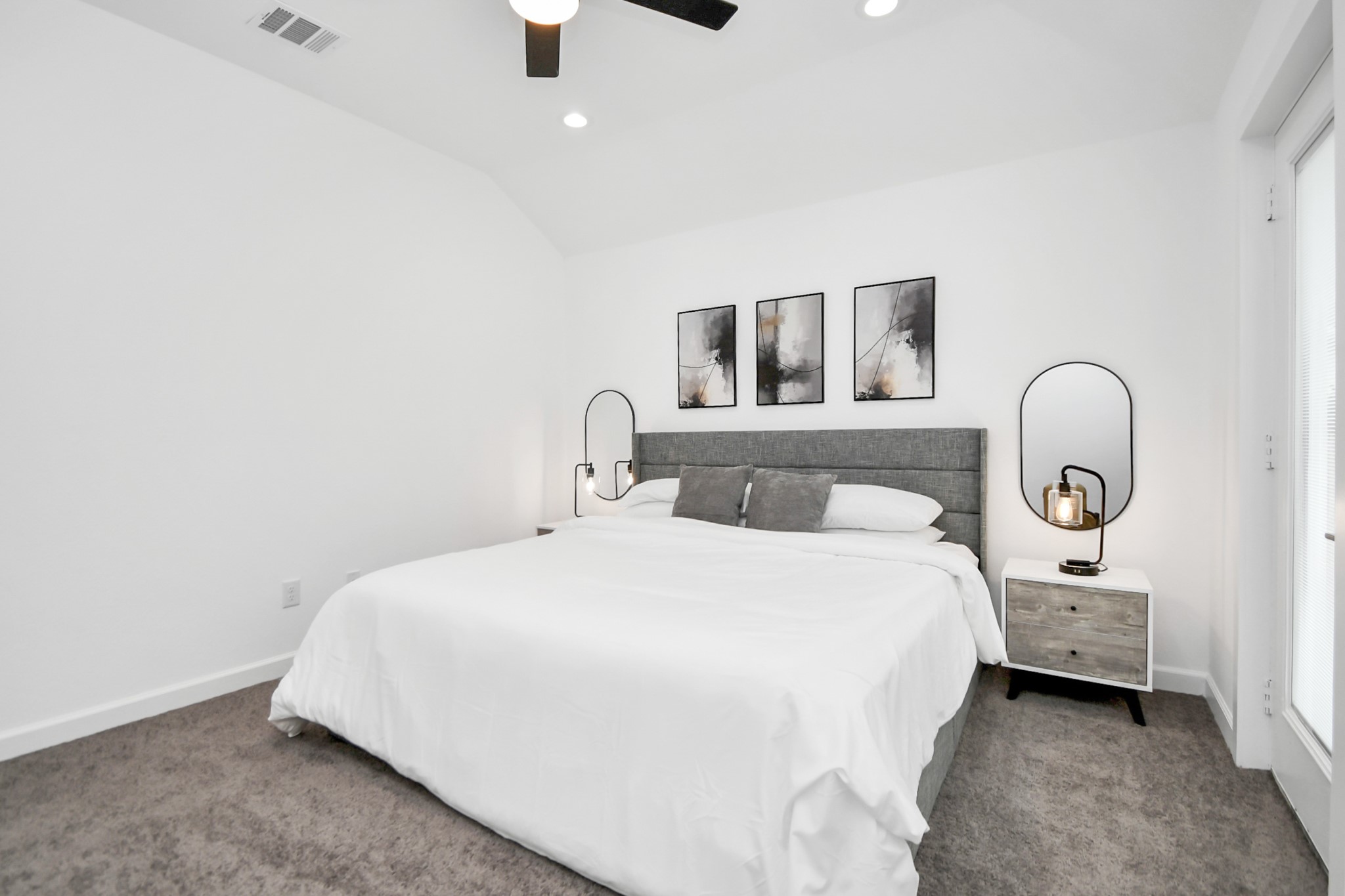 5125 Chennault Road, Unit A/B Houston, TX 77033 - Photo 10 of 33 Unit A