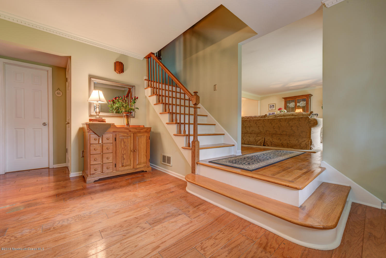 8 Georgetown Road Colts Neck, NJ 07722 - Photo 4 of 25 8 Georgetown Rd Colts Neck NJ-large-011-