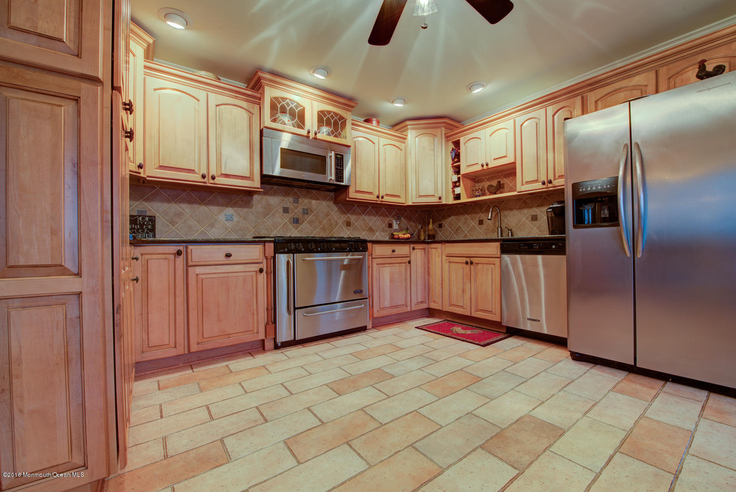 8 Georgetown Road Colts Neck, NJ 07722 - Photo 9 of 25 8 Georgetown Rd Colts Neck NJ-large-018-