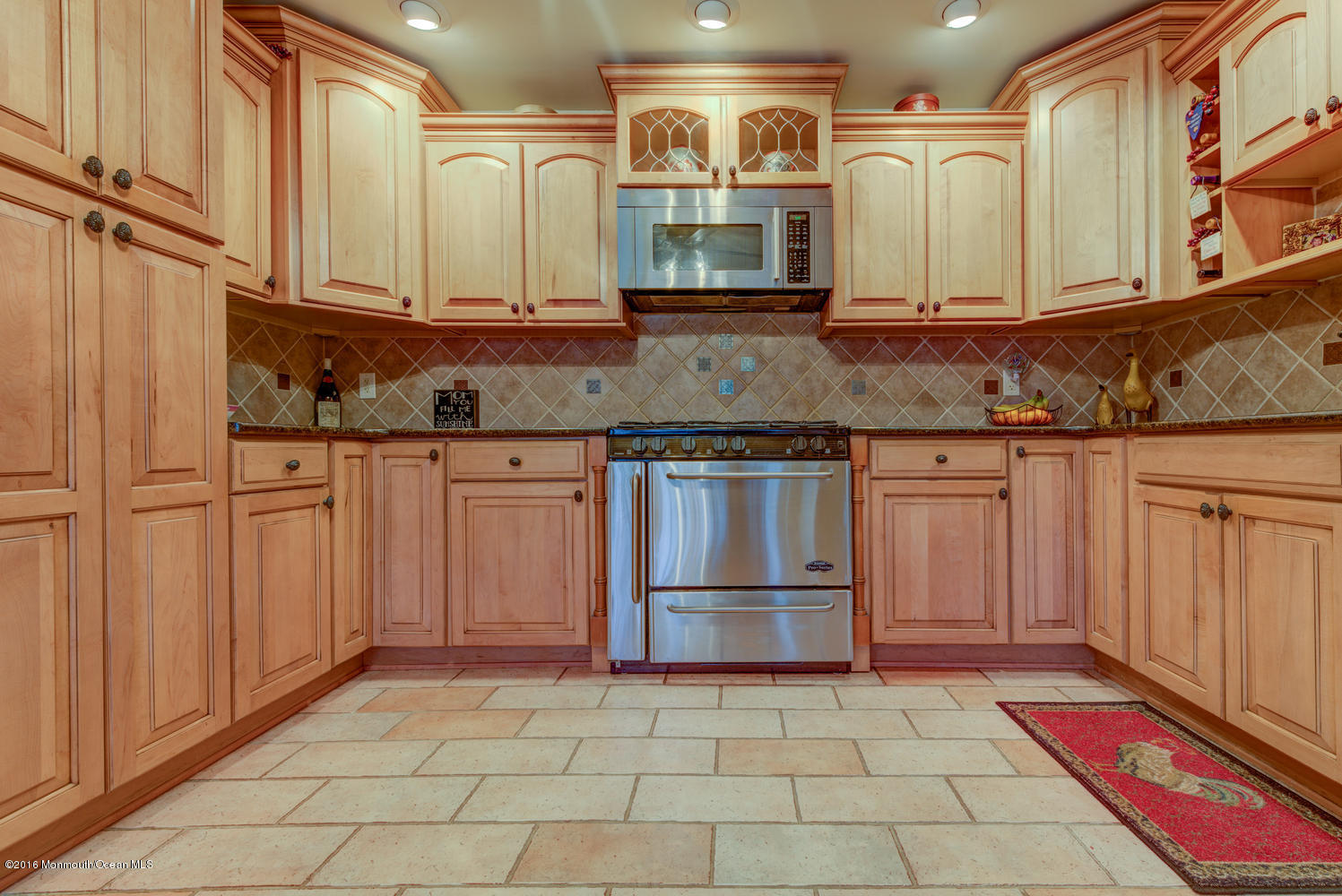 8 Georgetown Road Colts Neck, NJ 07722 - Photo 10 of 25 8 Georgetown Rd Colts Neck NJ-large-019-