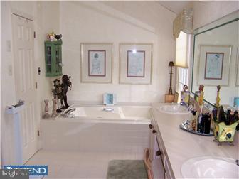 1717 St Georges Road Dresher, PA 19025 - Photo 7 of 11 Gallery Image 7