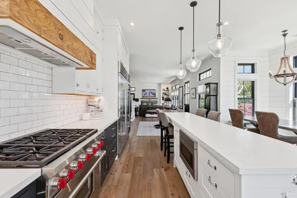 $10,000 | 1810 Quail Court, St. Helena, CA 94574