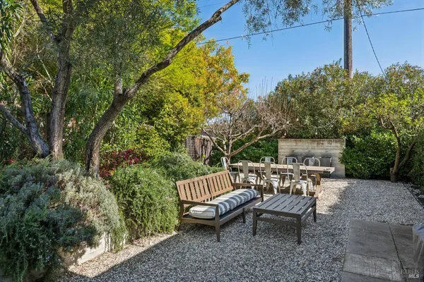 $10,000 | 1810 Quail Court, St. Helena, CA 94574