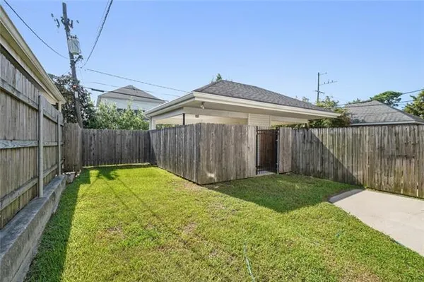 $3,150 | 6570 Canal Boulevard, New Orleans, LA 70124