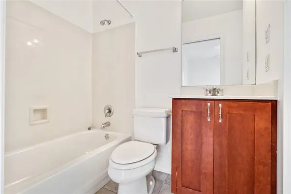 $3,150 | 6570 Canal Boulevard, New Orleans, LA 70124