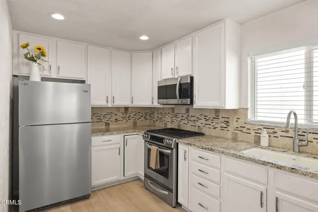 $684,000 | 5125 West Wooley Road, Unit 5, Oxnard, CA 93035