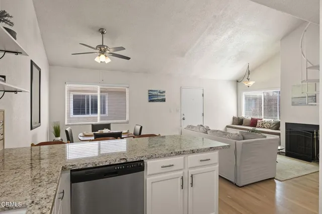 $684,000 | 5125 West Wooley Road, Unit 5, Oxnard, CA 93035