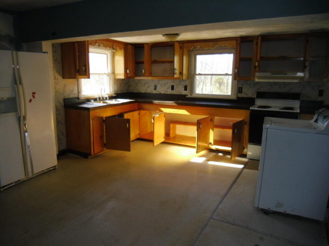 2283 Narrow Passage Road Buchanan, VA 24066 - Photo 5 of 10 kitchen