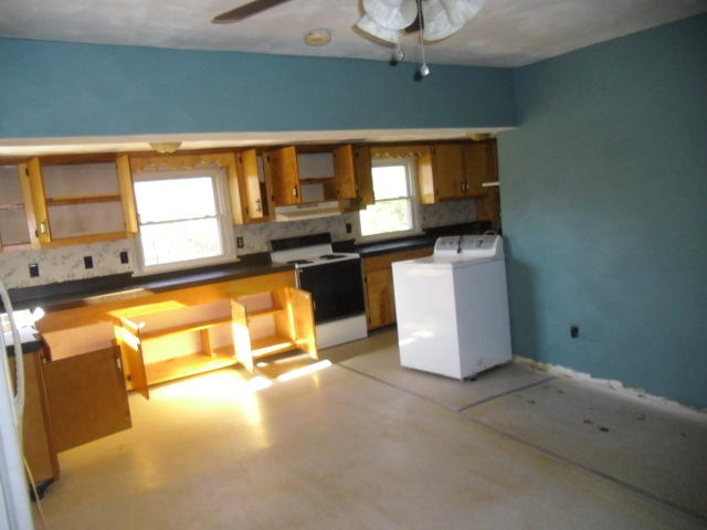2283 Narrow Passage Road Buchanan, VA 24066 - Photo 6 of 10 kitchen
