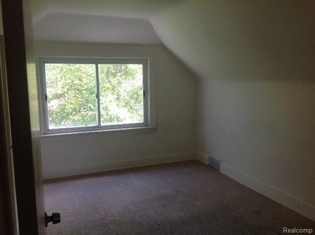 5415 Lapeer Road Burton, MI 48509 - Photo 11 of 13 12.jpg