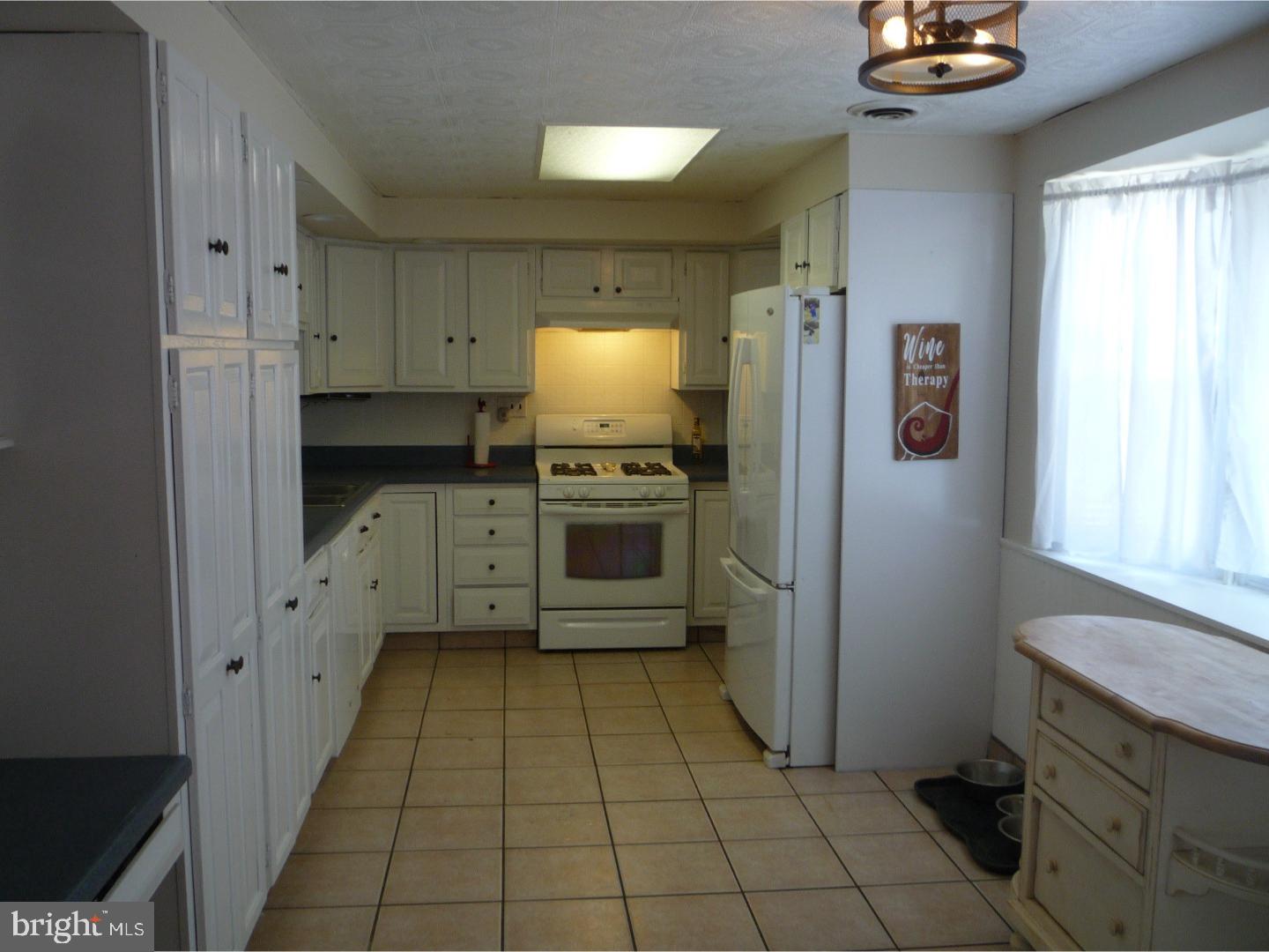 119 East Rudderow Avenue Maple Shade, NJ 08052 - Photo 8 of 21