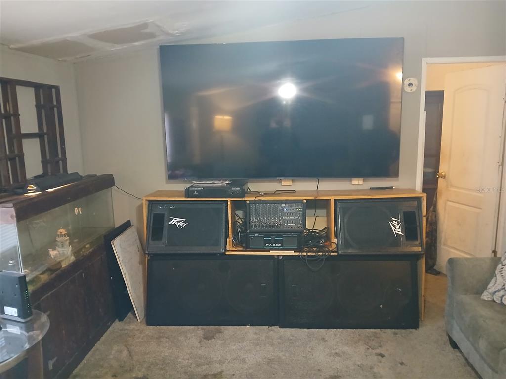 136 Powerline Road Melrose, FL 32666 - Photo 15 of 32