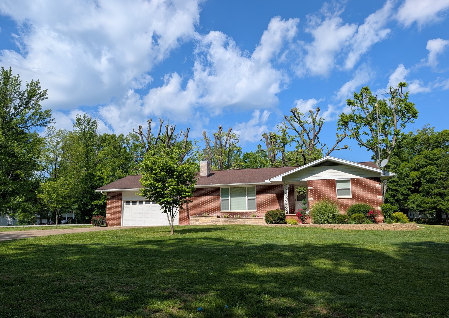 1369 Wood Road Murphysboro, IL 62966 - Photo 1 of 29 Gallery Image 1