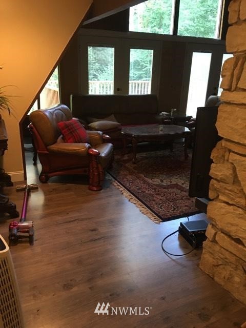 31435 Southeast Issaquah-Fall City Road Fall City, WA 98024 - Photo 2 of 9 Gallery Image 2