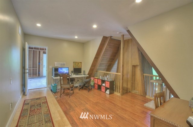 31435 Southeast Issaquah-Fall City Road Fall City, WA 98024 - Photo 3 of 9 Gallery Image 3