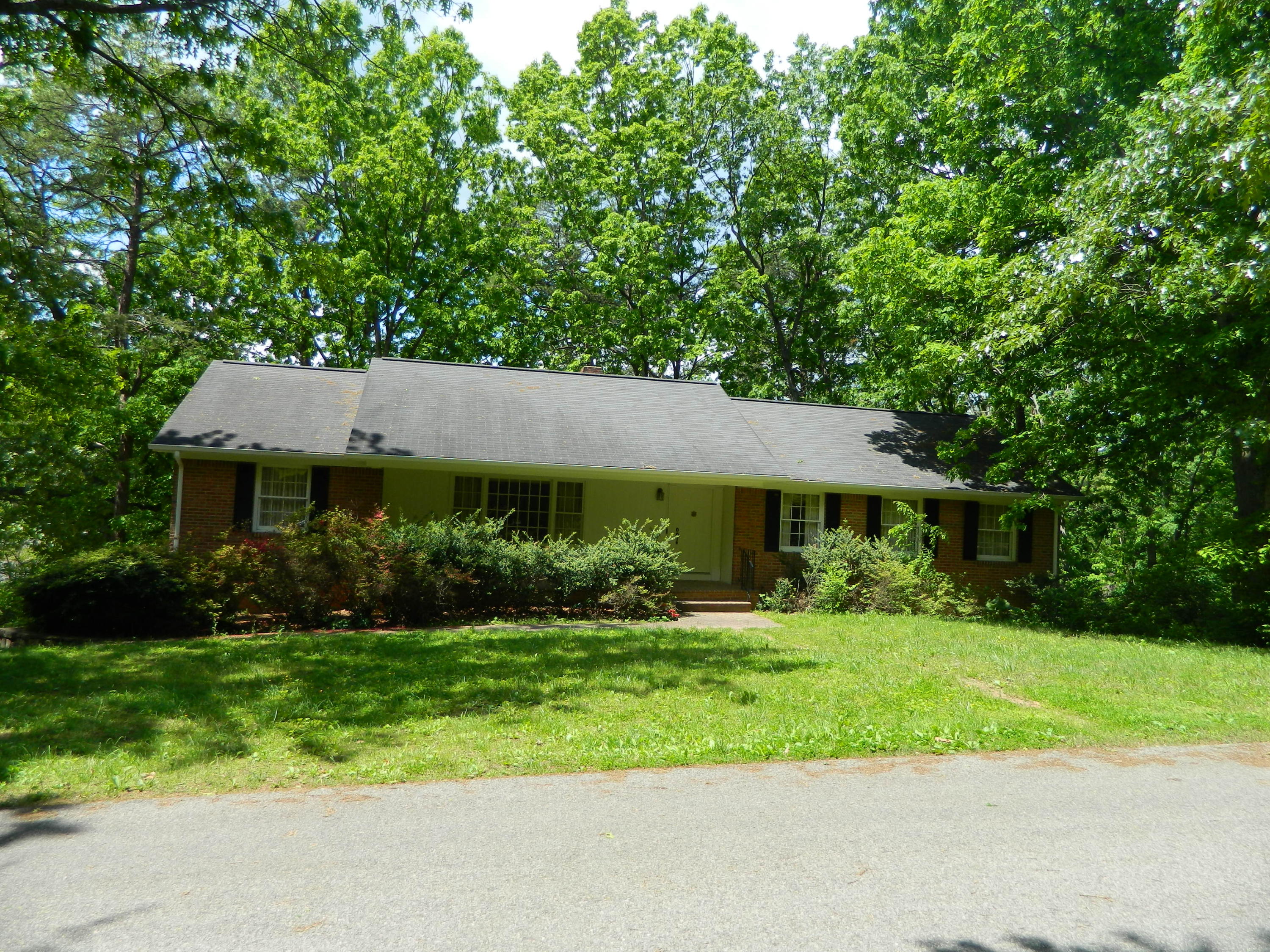 3651 Brymoor Road Southwest Roanoke, VA 24018 - Photo 1 of 1 Front of Home