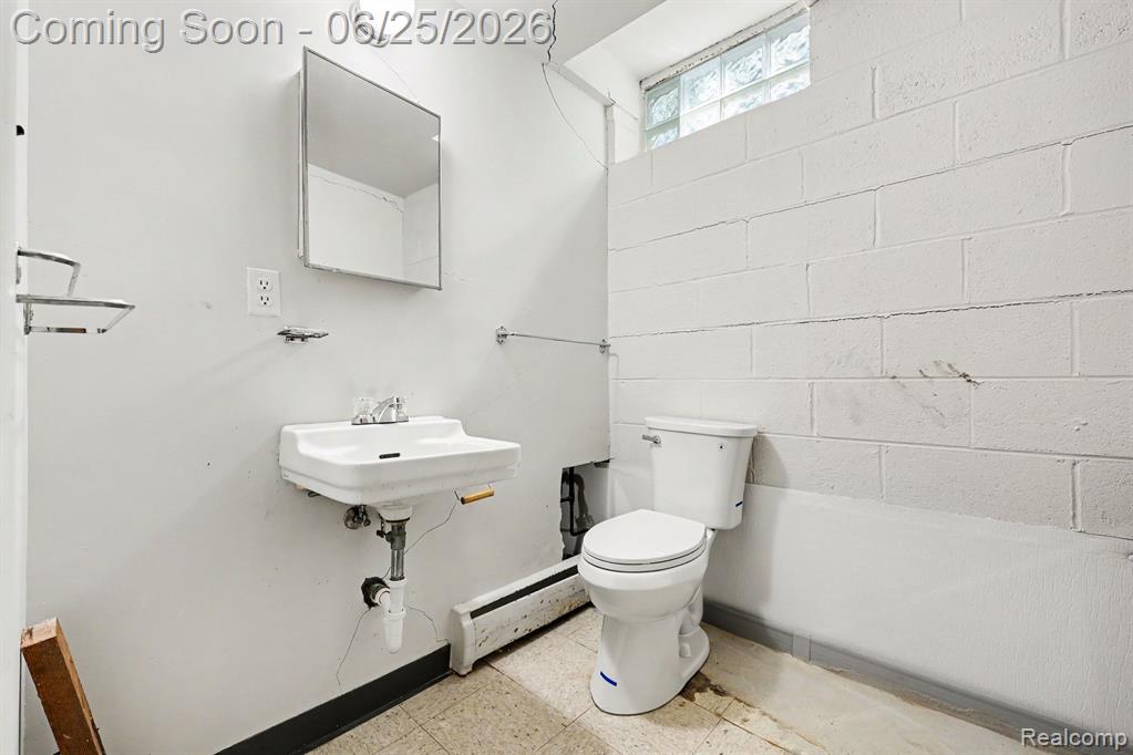 3750 Beach Road Troy, MI 48084 - Photo 21 of 27