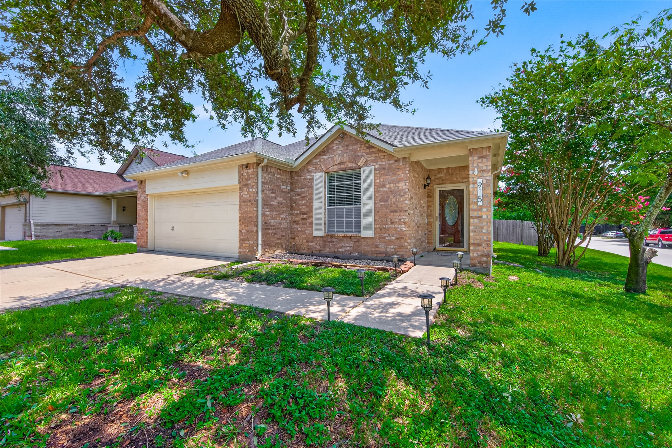 915 Morley Park Lane Spring, TX 77373 - Photo 5 of 34