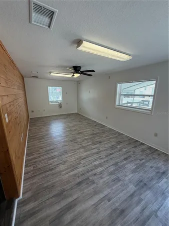$1,500 | 306 North Iona Avenue, Fruitland Park, FL 34731