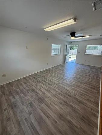$1,500 | 306 North Iona Avenue, Fruitland Park, FL 34731