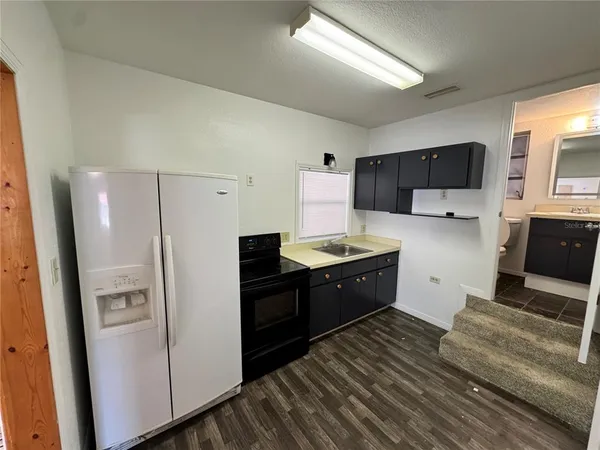 $1,600 | 306 North Iona Avenue, Fruitland Park, FL 34731