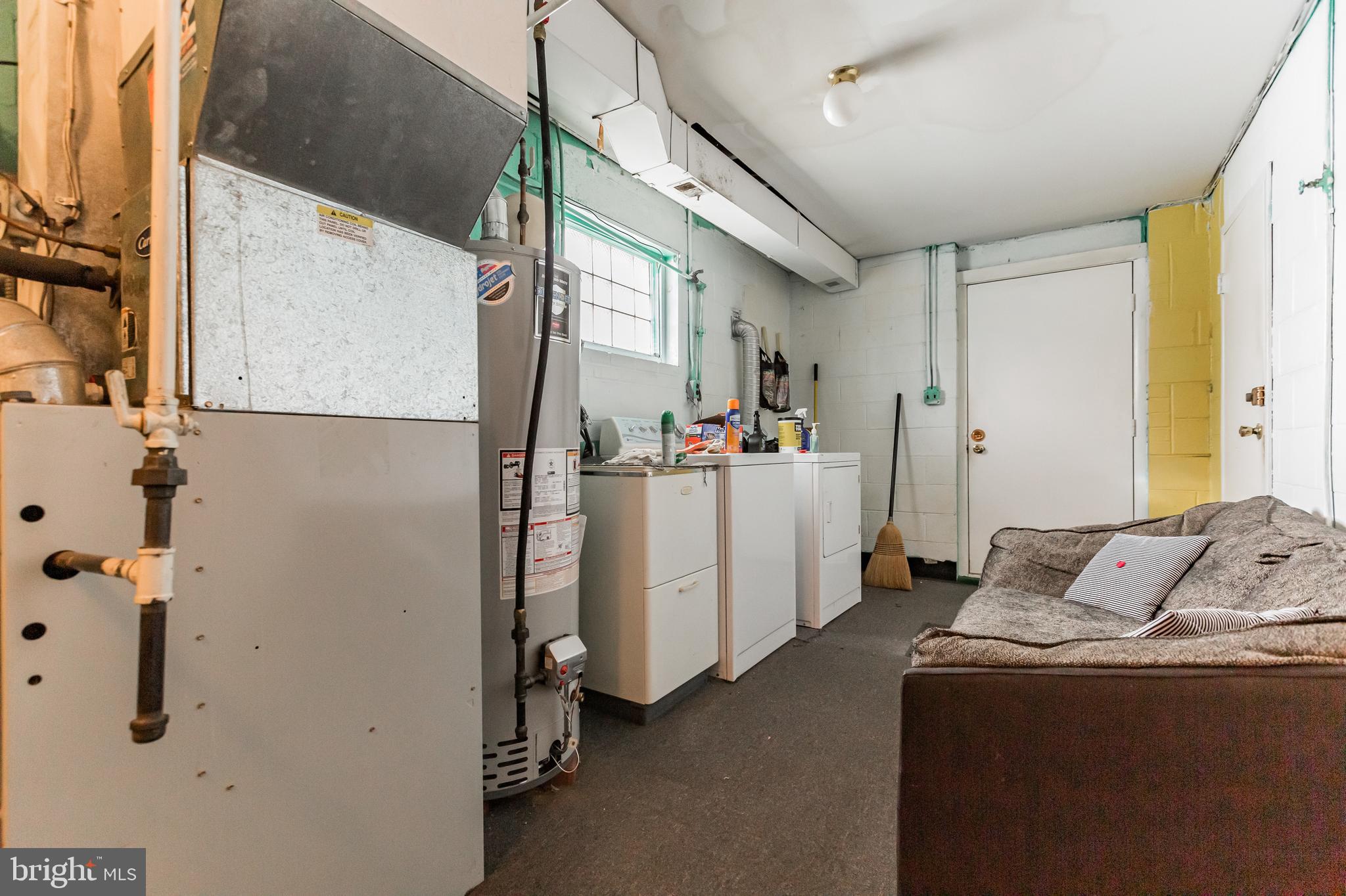 9242 Old Newtown Road Philadelphia, PA 19115 - Photo 24 of 30 Laundry Area