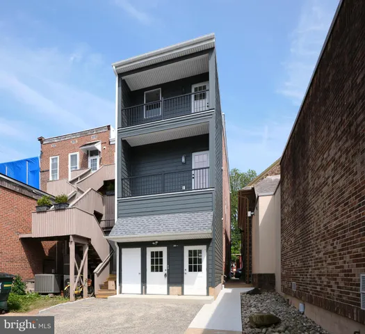 $2,950 | 32 South State Street, Unit 2, Newtown, PA 18940