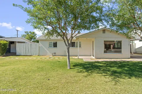 $885,000 | 4234 East Earll Drive, Phoenix, AZ 85018