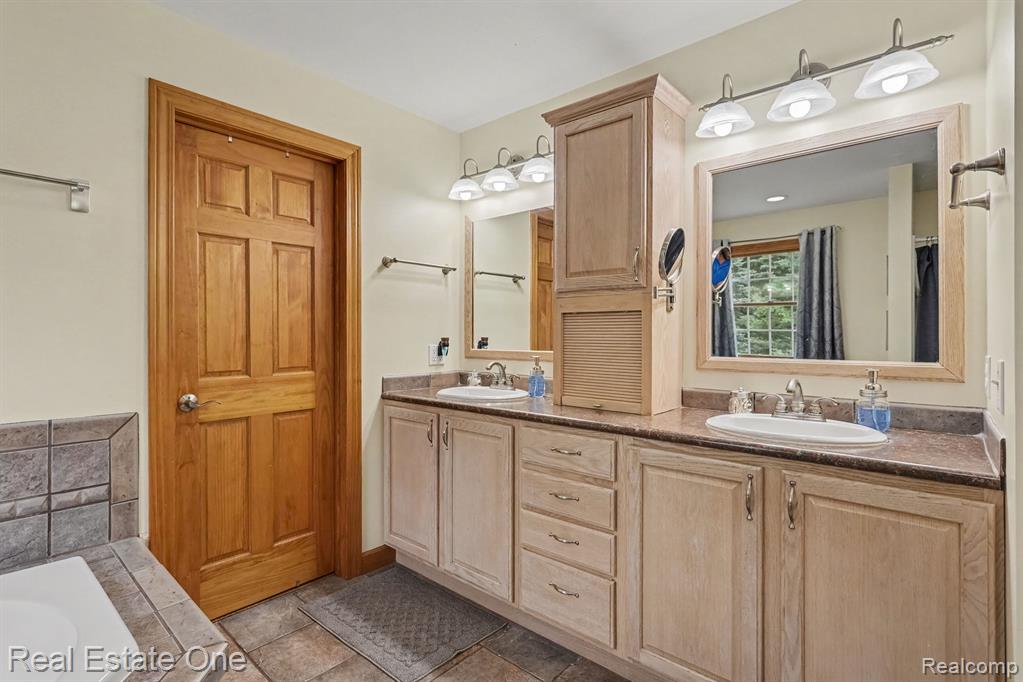 3690 Densmore Road Caro, MI 48723 - Photo 23 of 42 Gallery Image 23