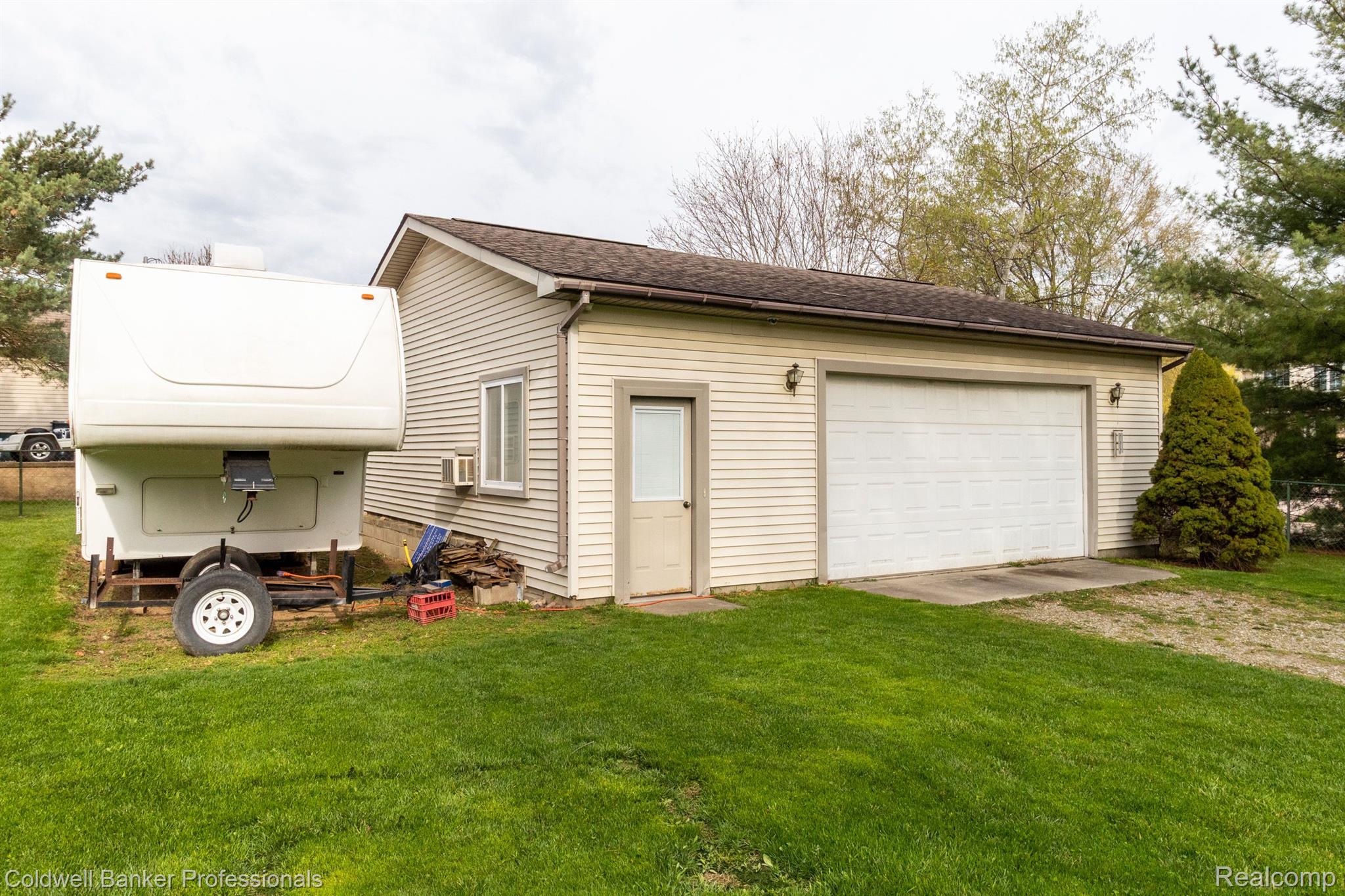 3887 Thomas Road Oxford, MI 48371 - Photo 47 of 53 Gallery Image 47