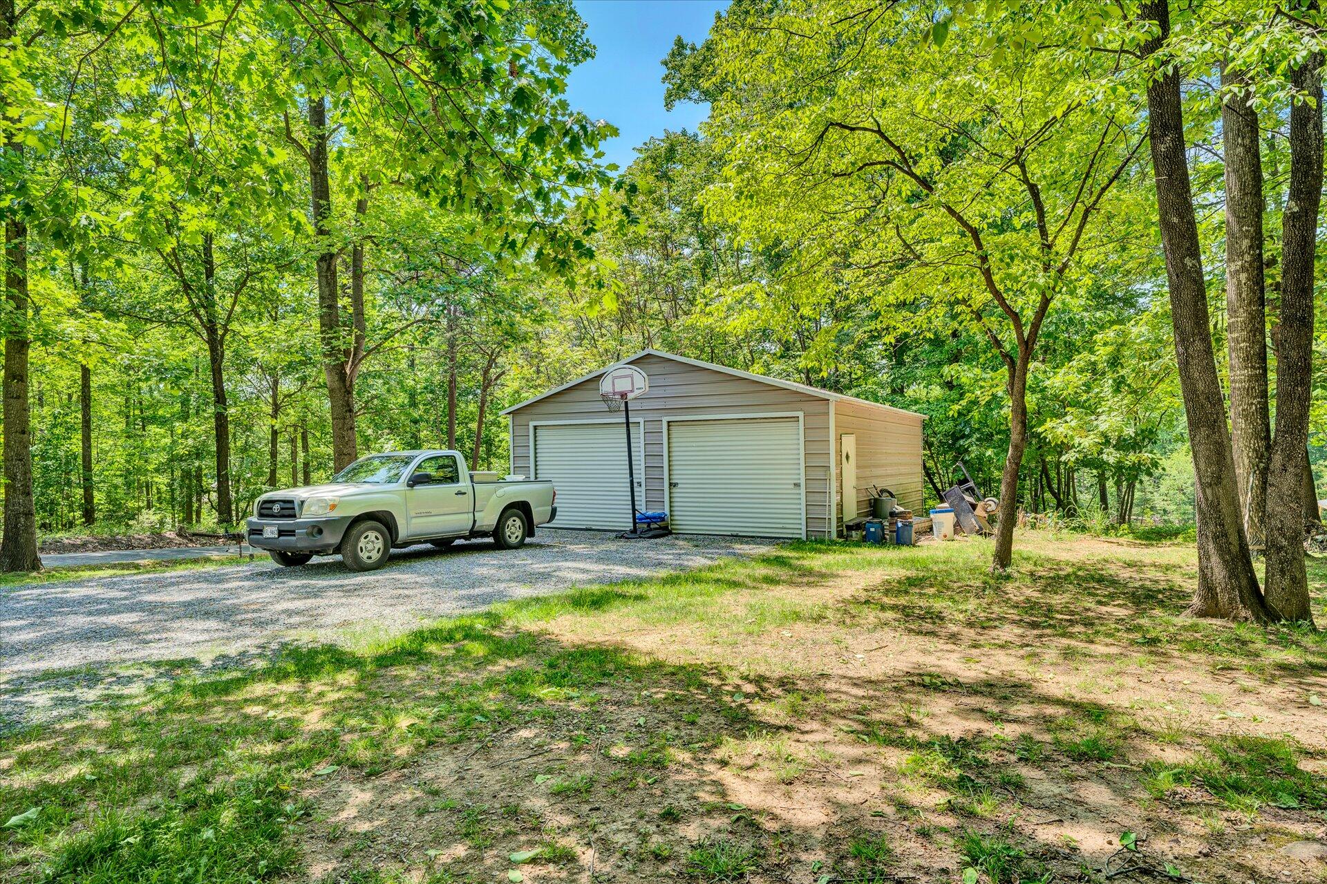 407 McFalls Road Blue Ridge, VA 24064 - Photo 38 of 42 38-DSC00271