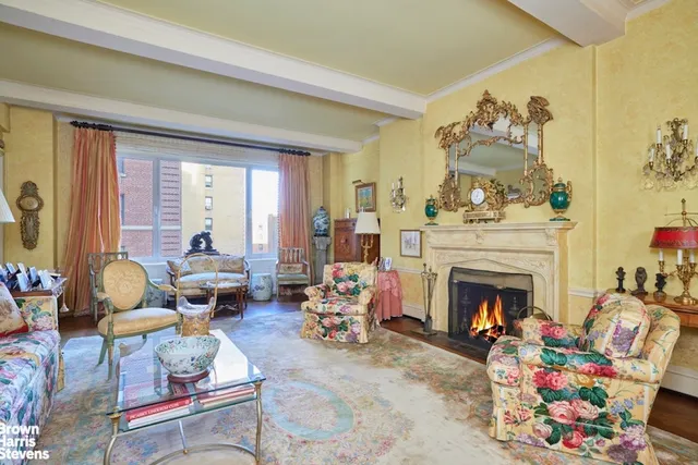 $3,995,000 | 1095 Park Avenue, Unit 8B | Upper East Side