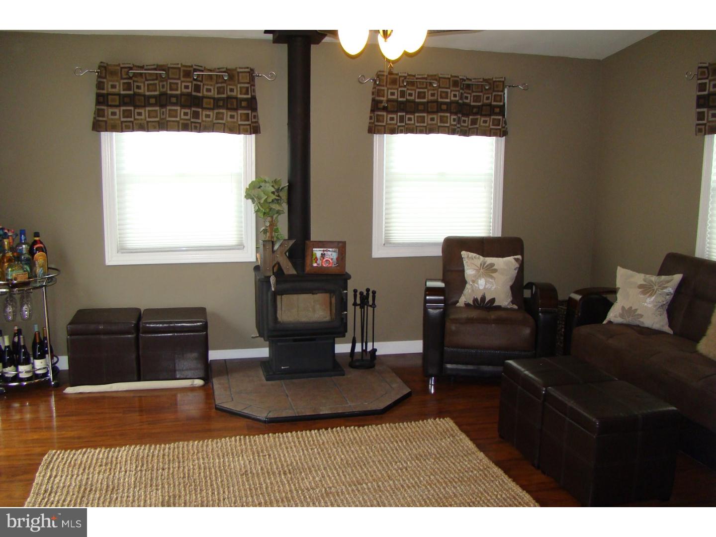 1135 Bloomdale Road Philadelphia, PA 19115 - Photo 12 of 25 Gallery Image 12