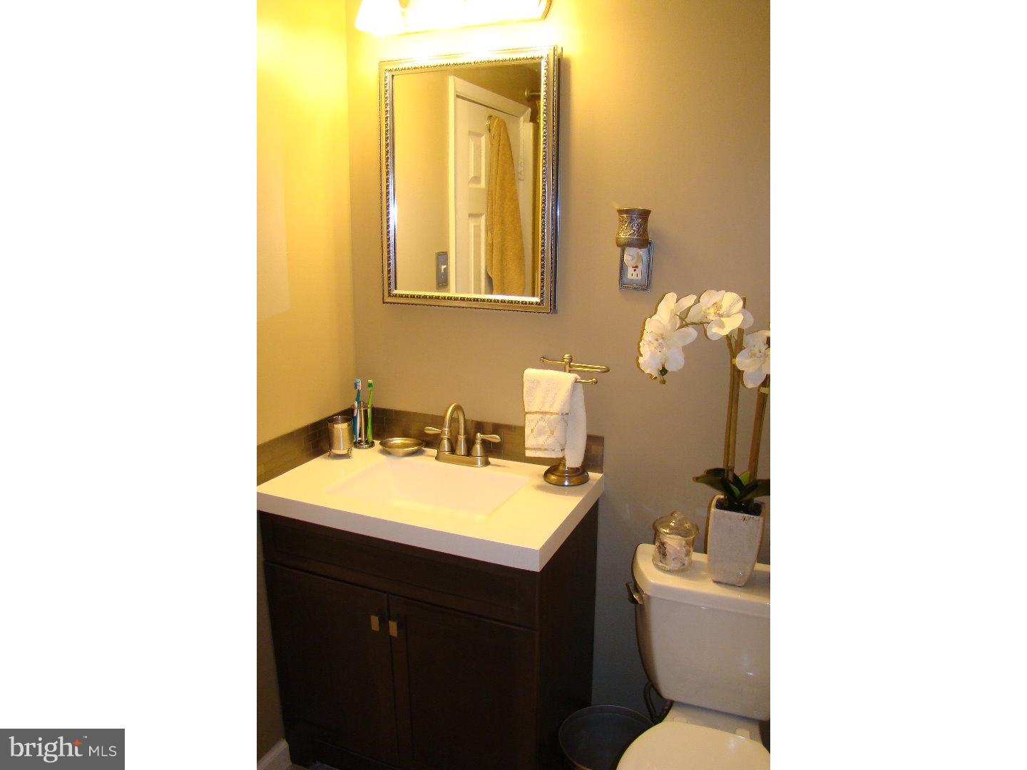 1135 Bloomdale Road Philadelphia, PA 19115 - Photo 17 of 25 Bathroom