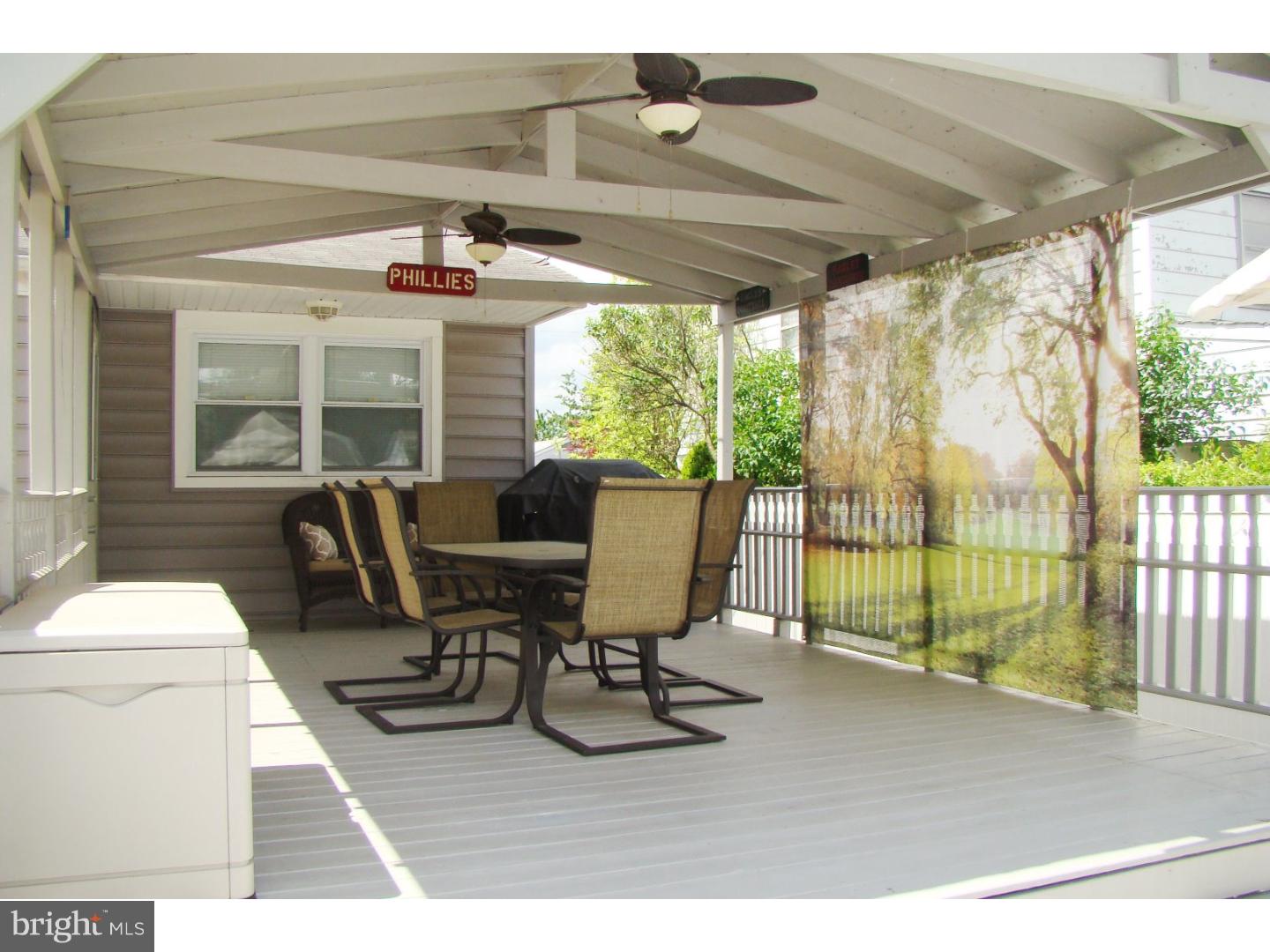 1135 Bloomdale Road Philadelphia, PA 19115 - Photo 21 of 25 Deck