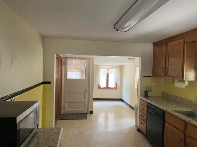 $165,000 | 225 North Lincoln Avenue, Lakeview, MI 48850