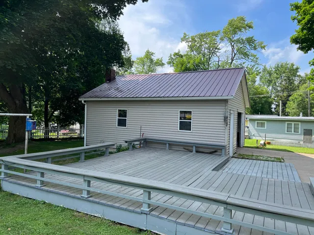 $165,000 | 225 North Lincoln Avenue, Lakeview, MI 48850