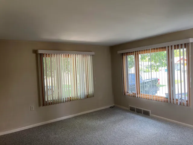 $165,000 | 225 North Lincoln Avenue, Lakeview, MI 48850