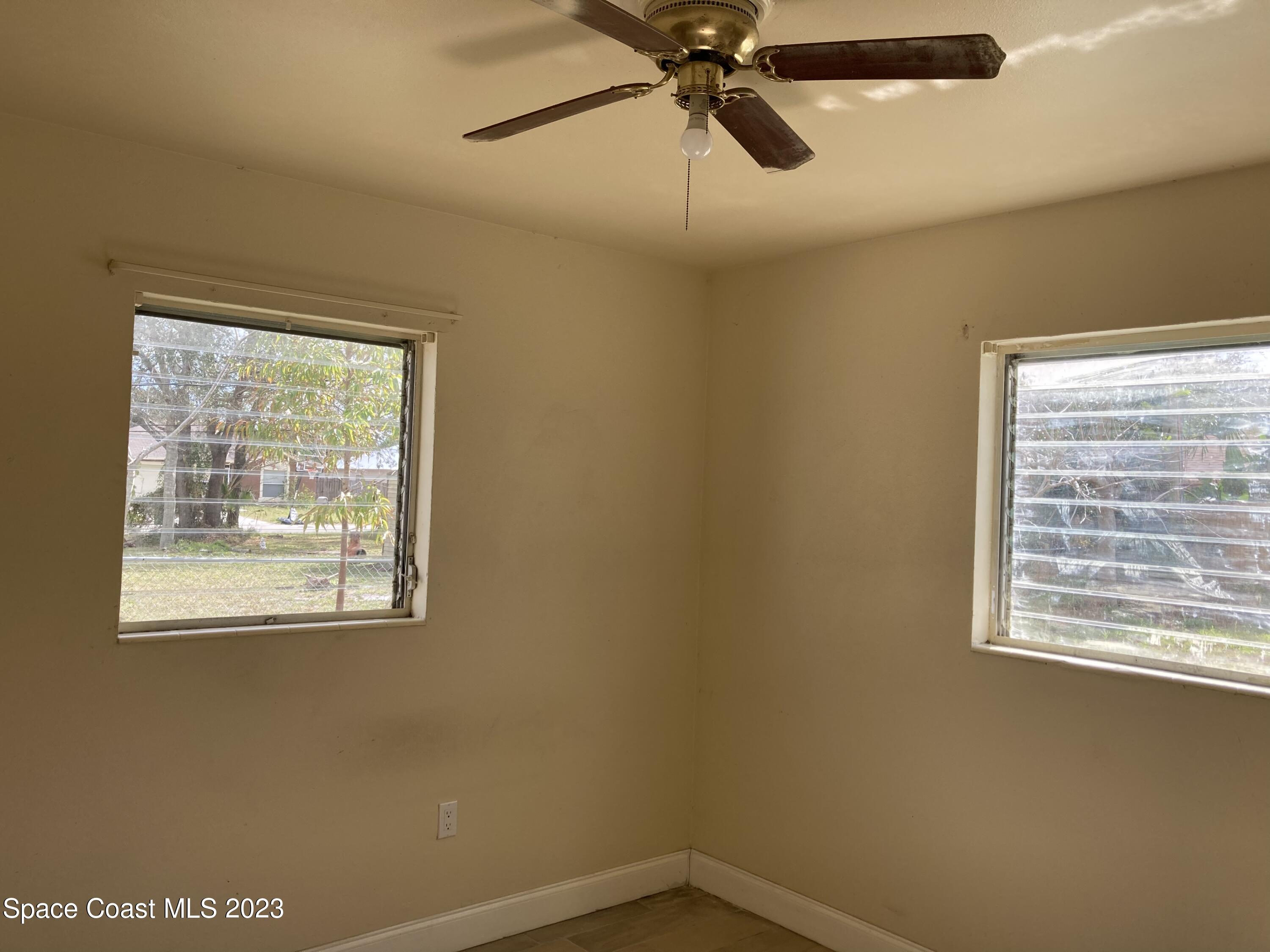 2111 Warwick Road Melbourne, FL 32935 - Photo 6 of 14 C804BEFF-11B0-4218-9F9E-F1594025644C