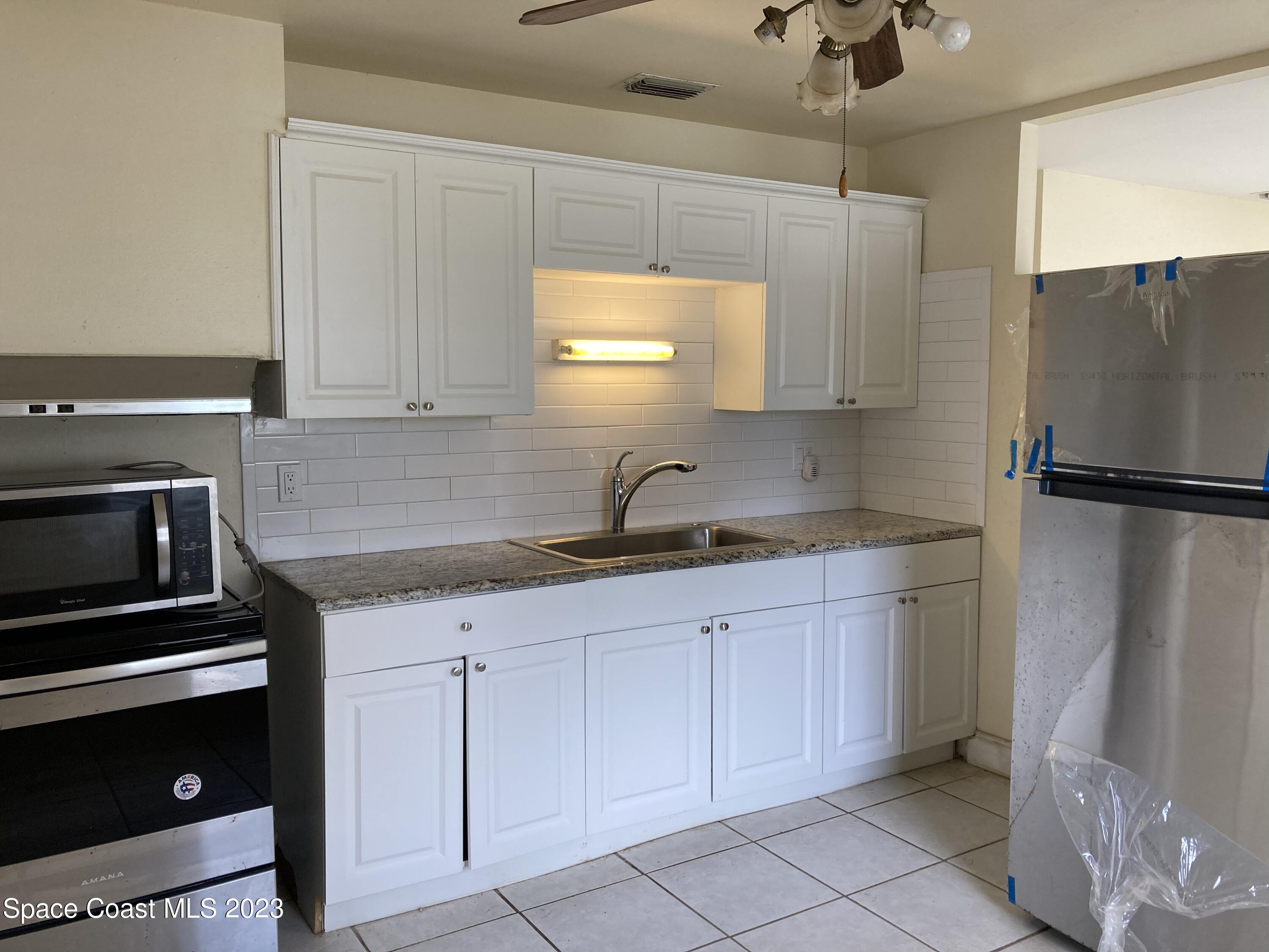 2111 Warwick Road Melbourne, FL 32935 - Photo 7 of 14 53193589-EC9B-4F4A-953D-E50ED36B68E0