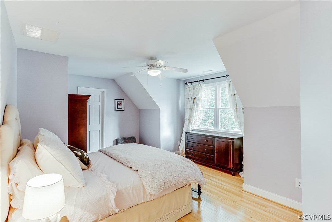 7202 River Road Henrico, VA 23229 - Photo 36 of 49 a bedroom with a large bed and a window